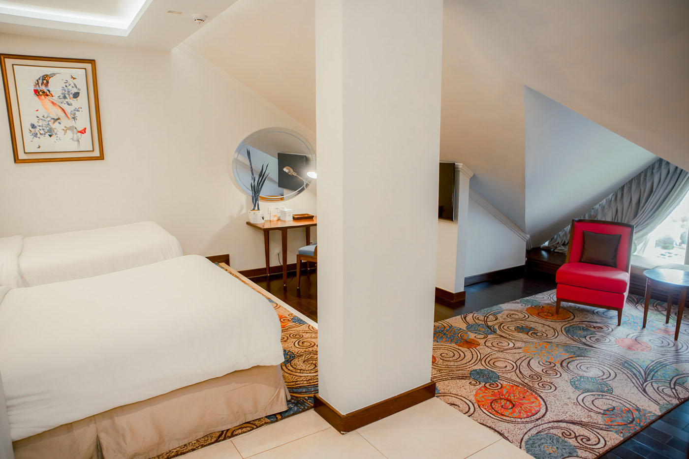 Deluxe Suite image 5