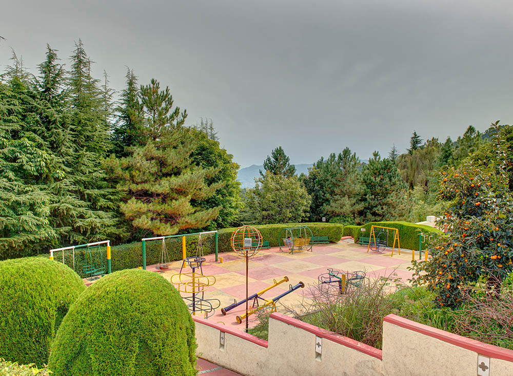 Kids' Play Area