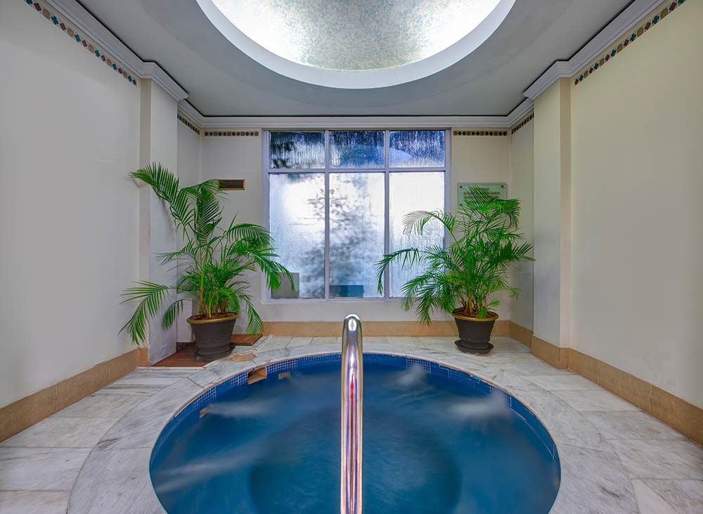Jacuzzi