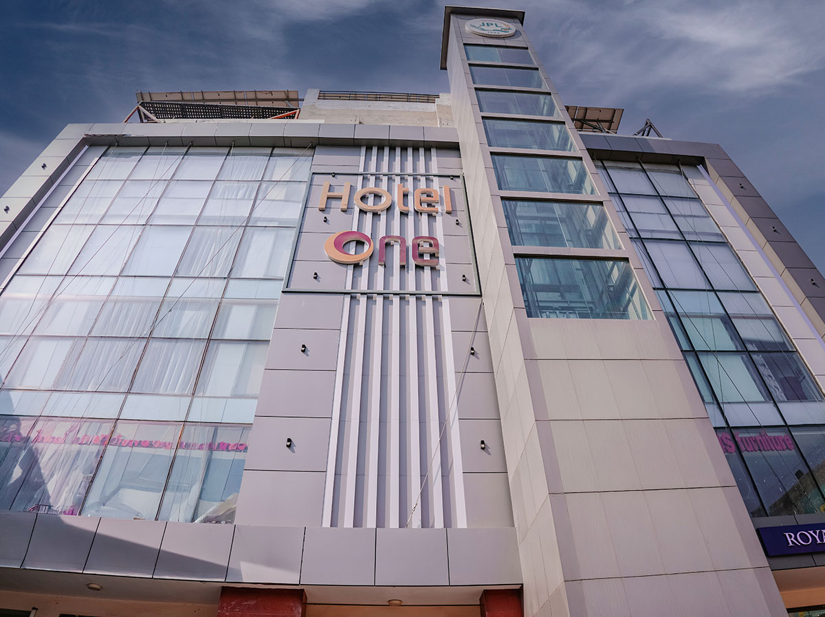 Hotel One Rahim Yar Khan Club Road