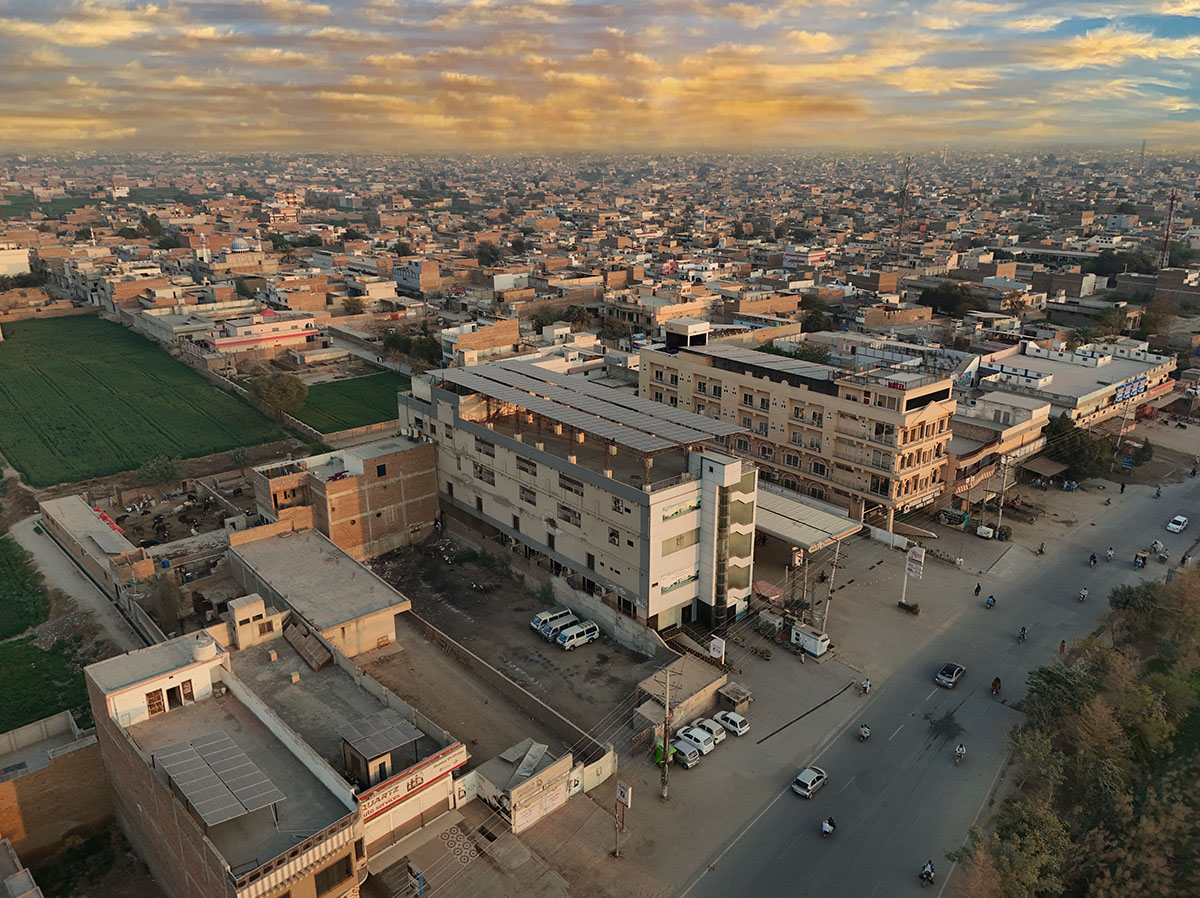 Hotel One Dera Ghazi Khan