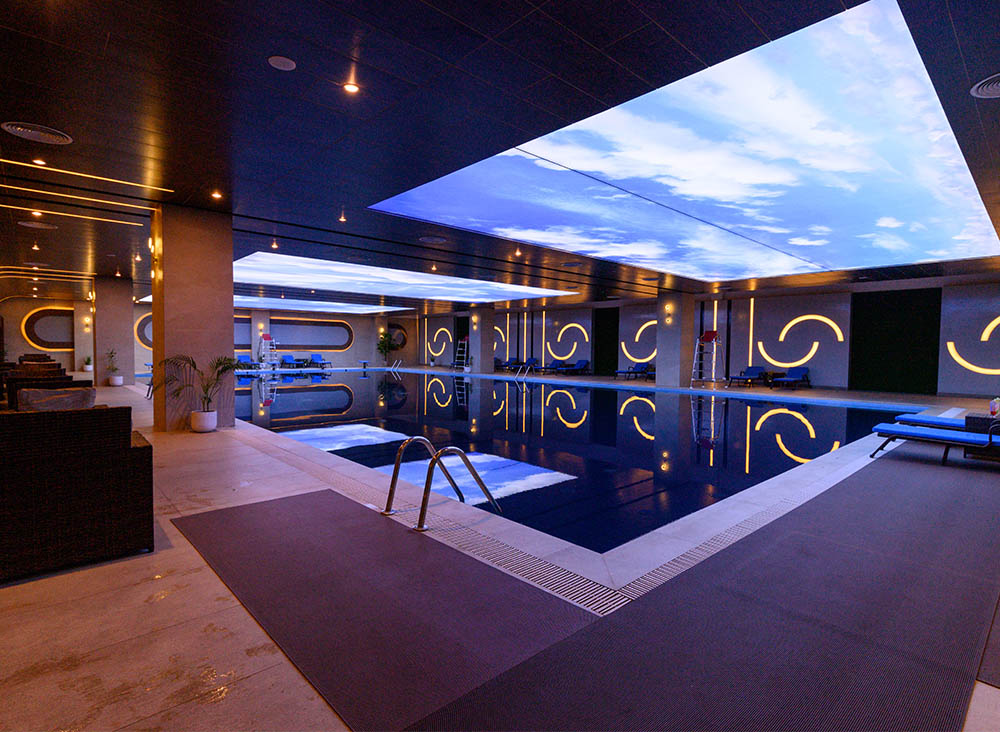 Temperature Controlled Men Pool