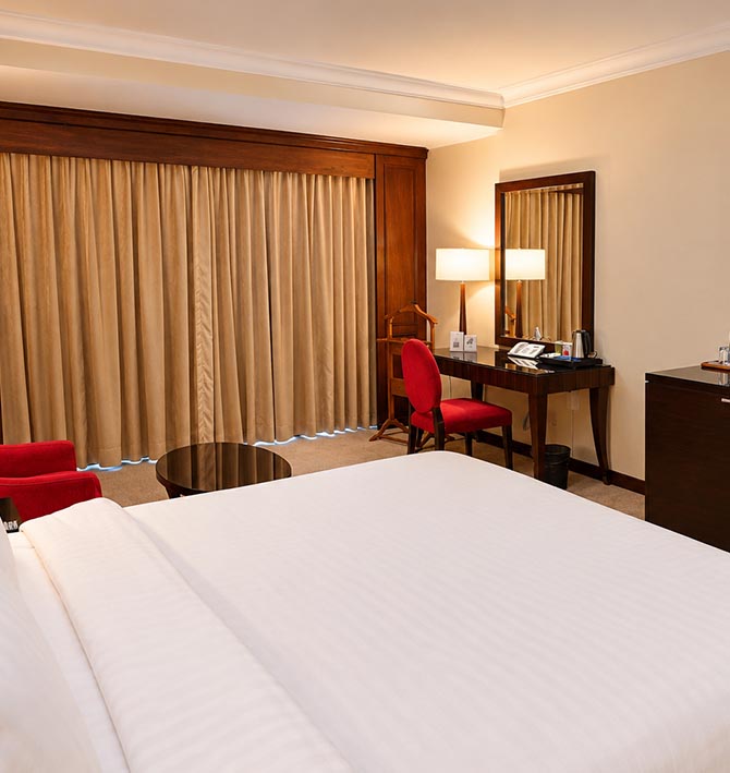Executive Suite image 4
