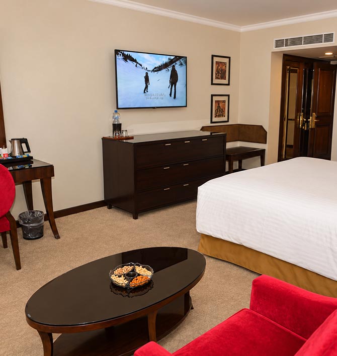 Executive Suite image 7