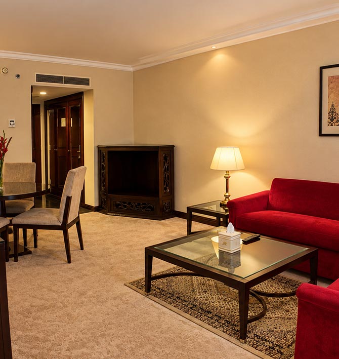 Executive Suite image 8